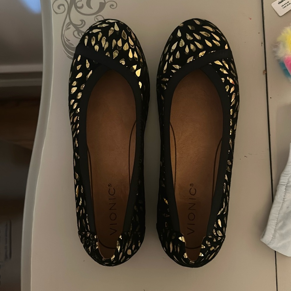 Vionic flats.  New!  Size 7